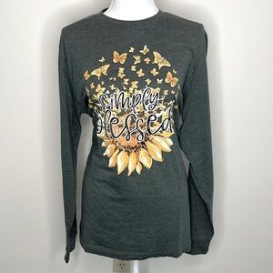“Simply Blessed" Gray/Green L/S Tee NWOT. Large